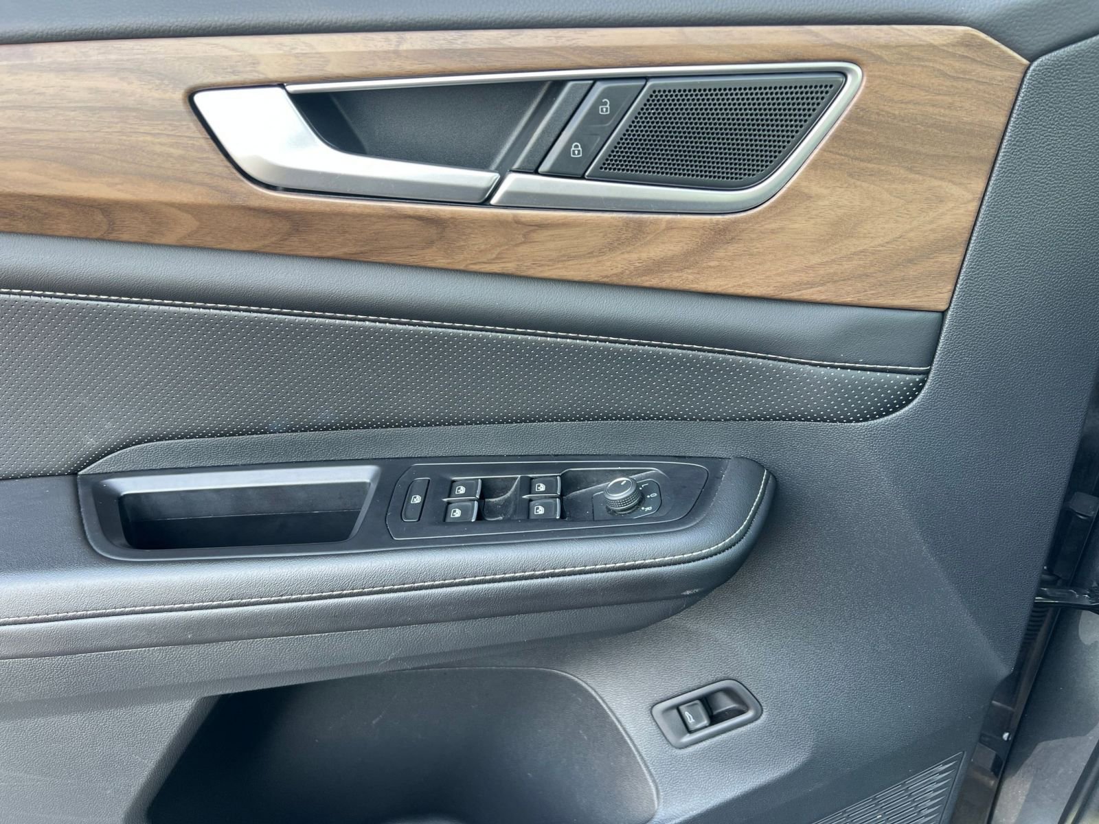 Thumbnail: 2024 Volkswagen Atlas - 18