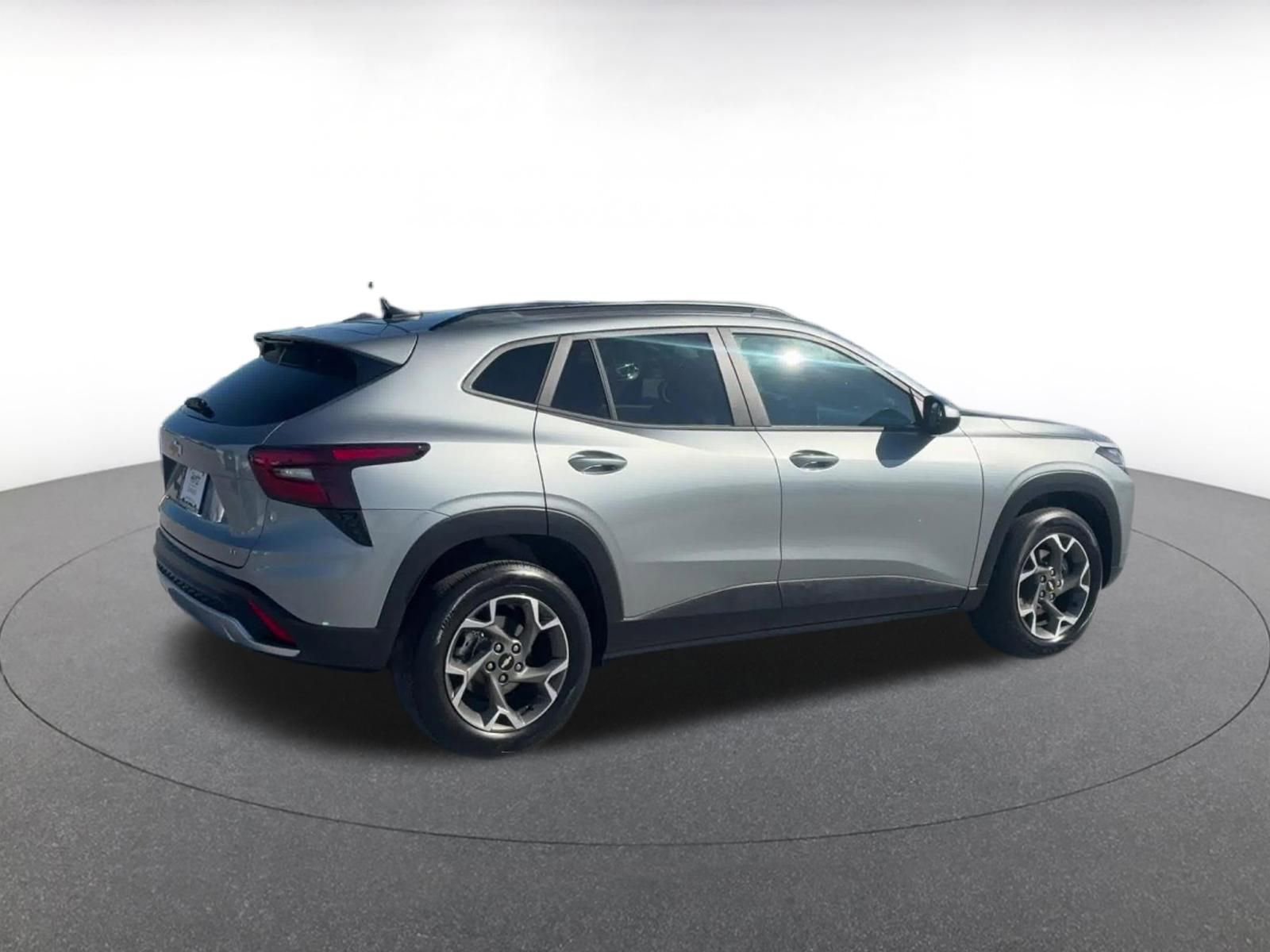 Thumbnail: 2025 Chevrolet Trax - 15