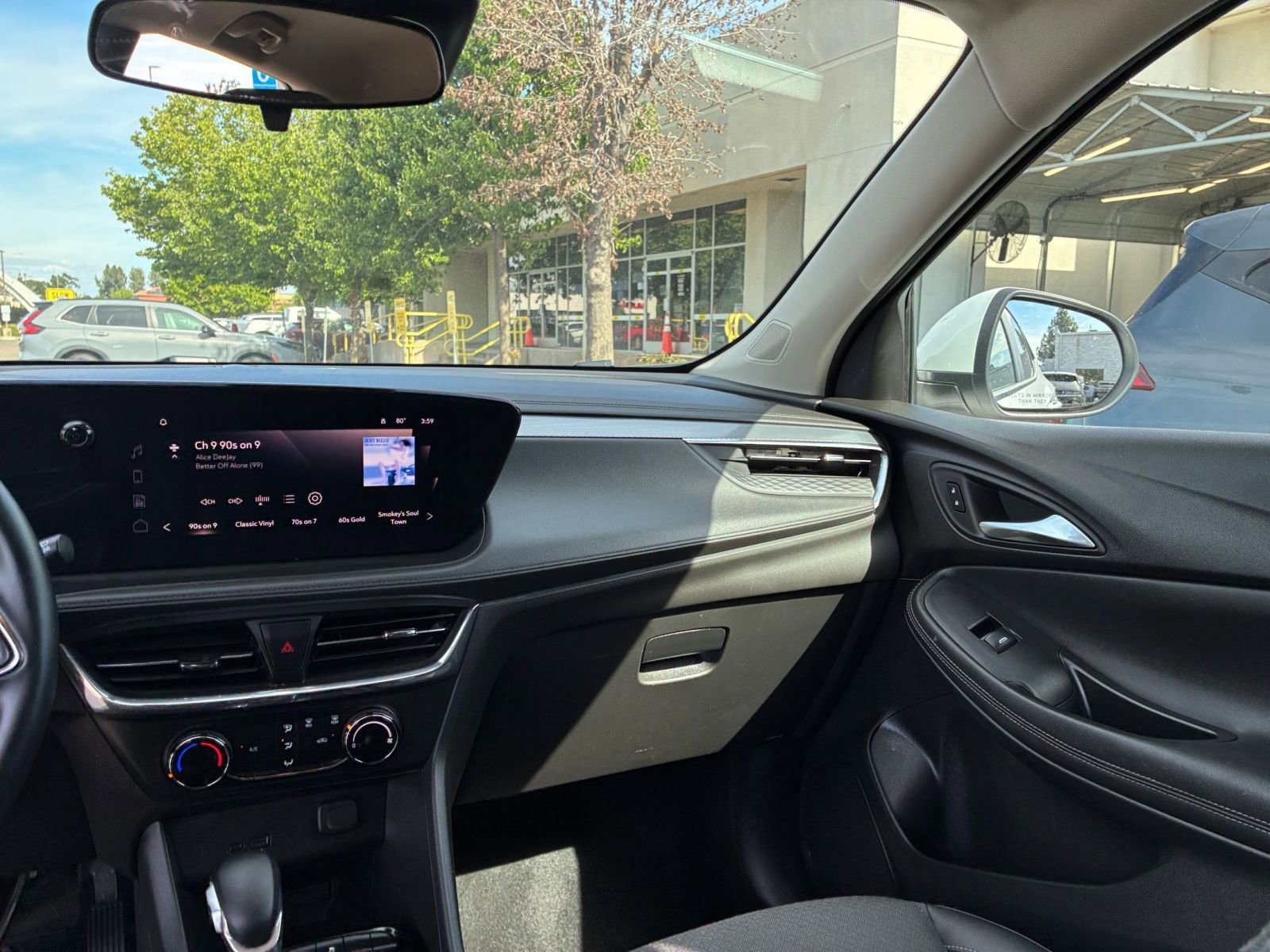 Thumbnail: 2025 Buick Encore GX - 33