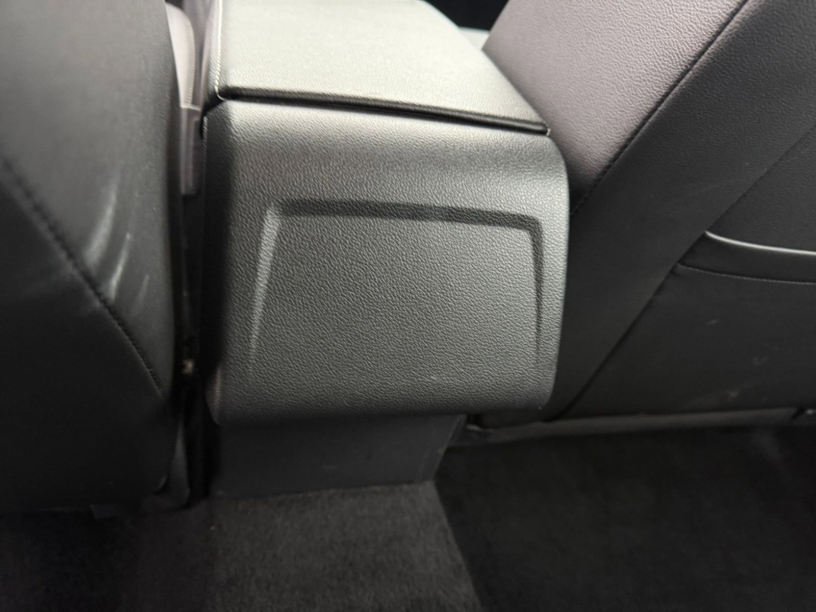 Thumbnail: 2025 Volkswagen Jetta - 23