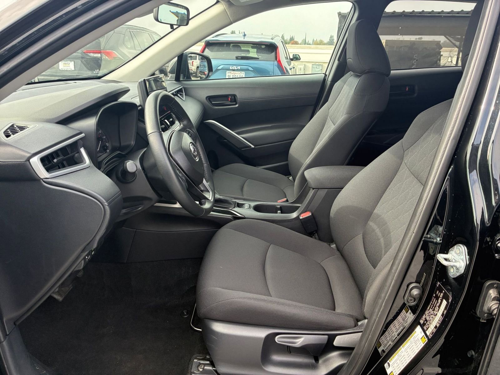 Thumbnail: 2025 Toyota Corolla Cross - 25