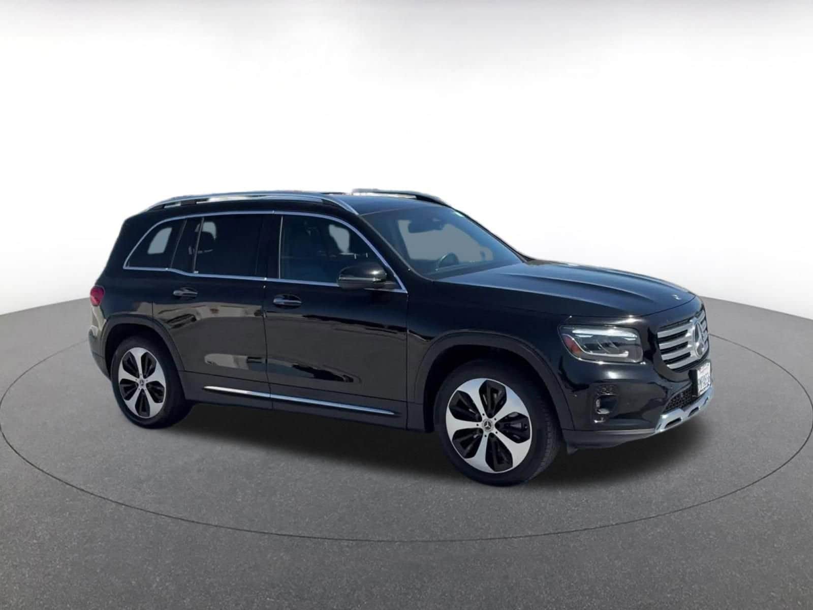 Thumbnail: 2025 Mercedes-Benz GLB - 2