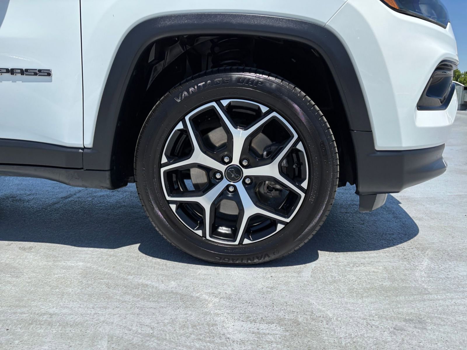 Thumbnail: 2025 Jeep Compass - 31