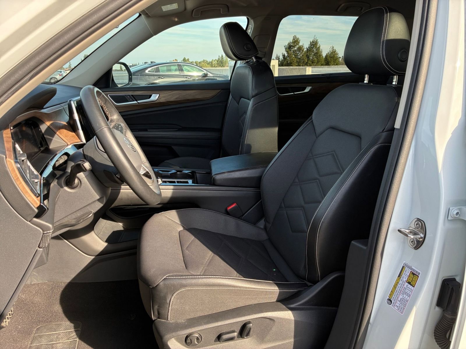 Thumbnail: 2024 Volkswagen Atlas - 29