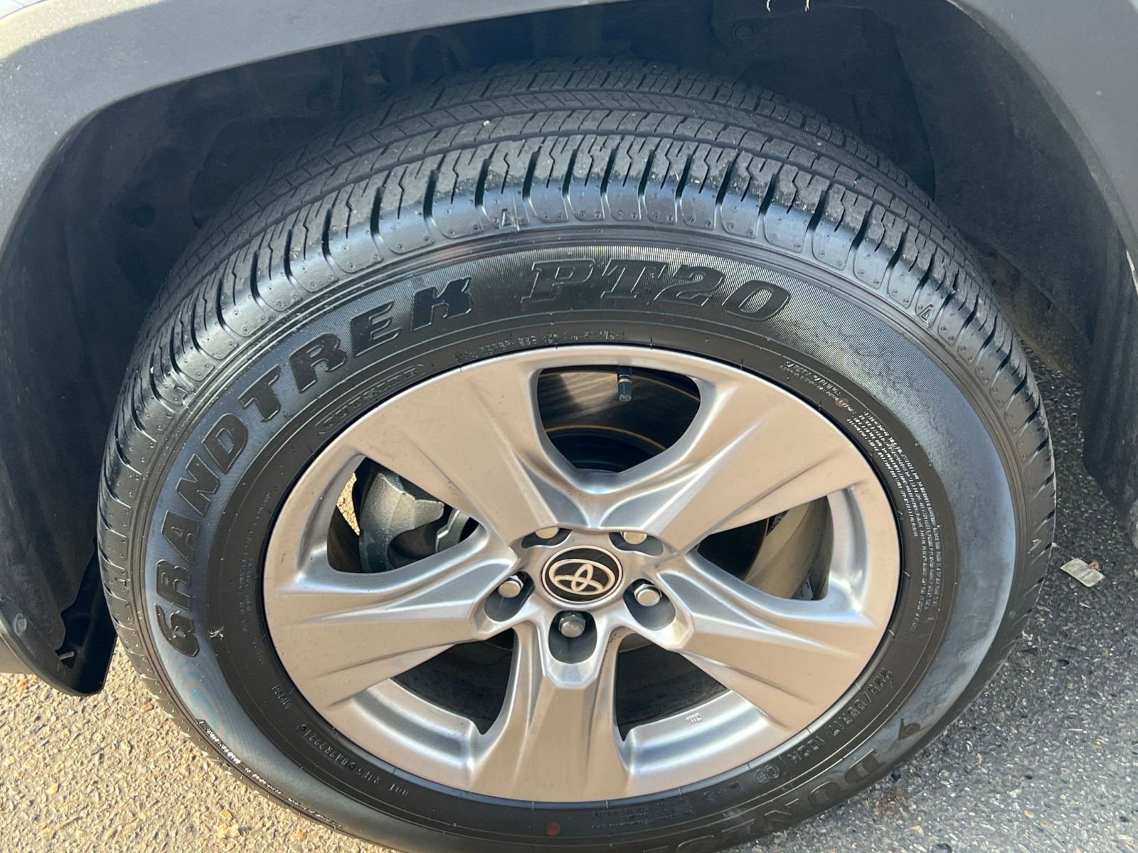 Thumbnail: 2025 Toyota RAV4 - 29