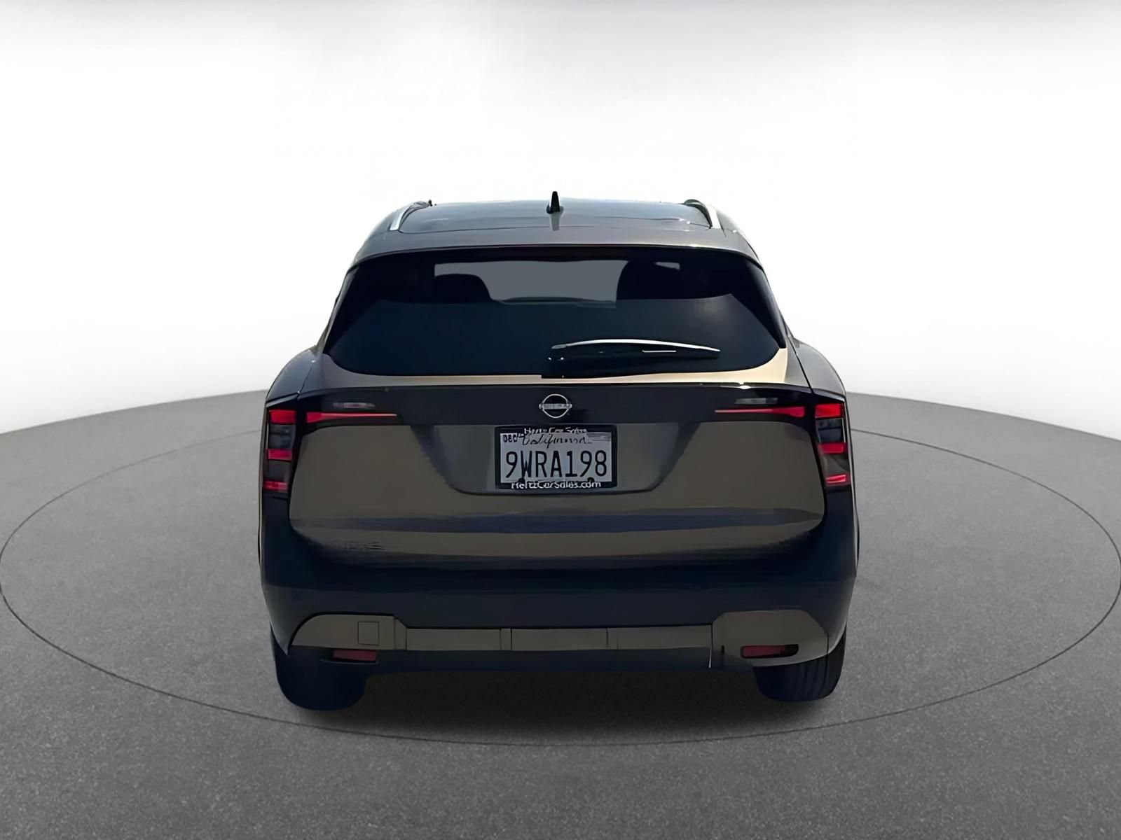 Thumbnail: 2026 Nissan Kicks - 12