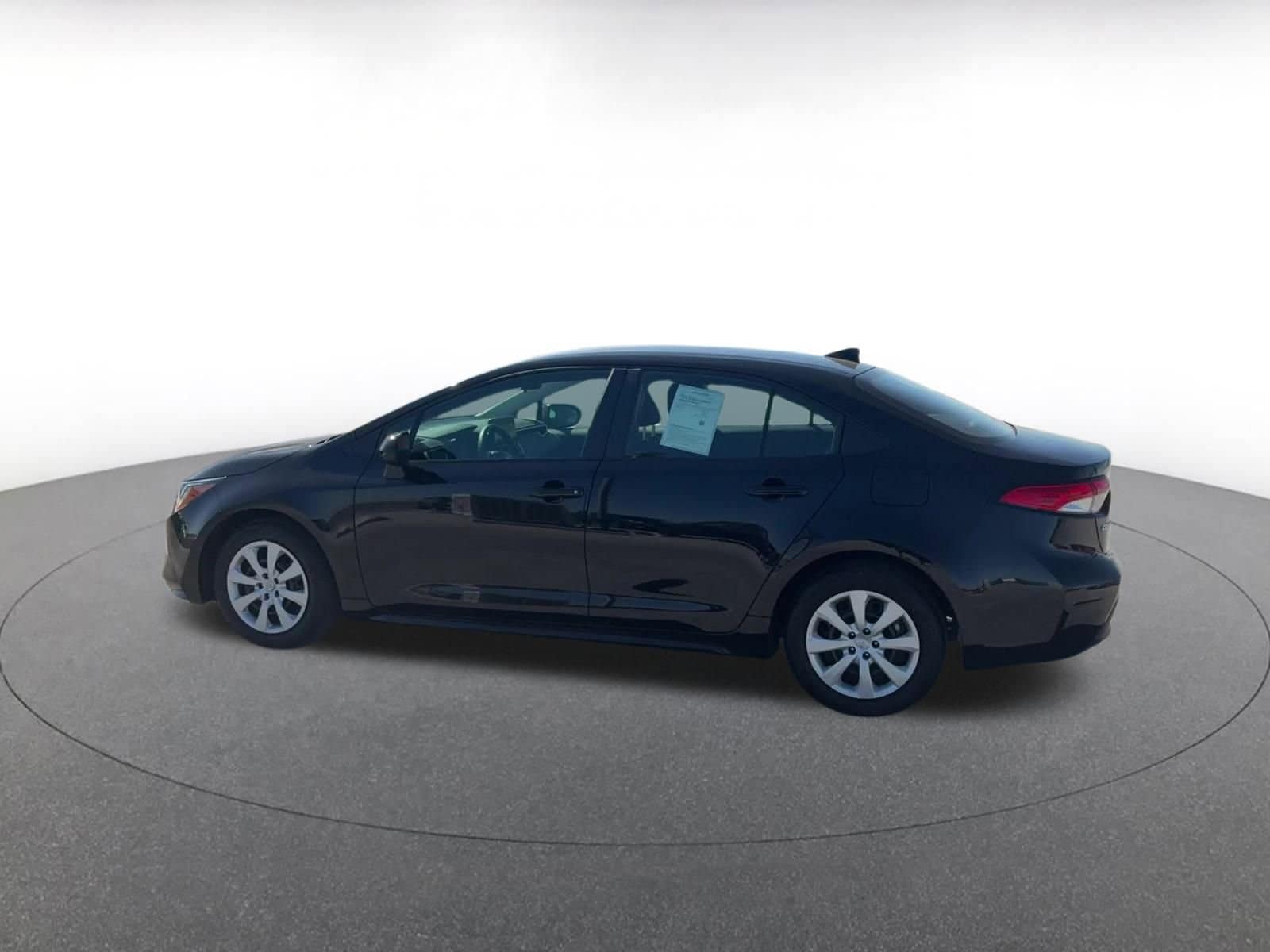 Thumbnail: 2024 Toyota Corolla - 9