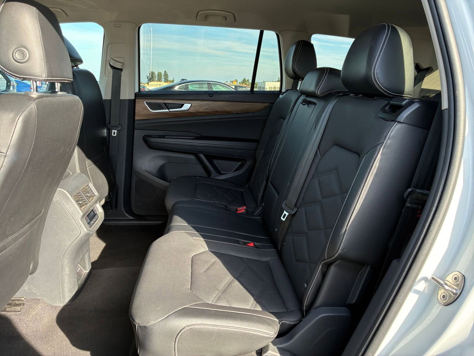 Thumbnail: 2024 Volkswagen Atlas - 28