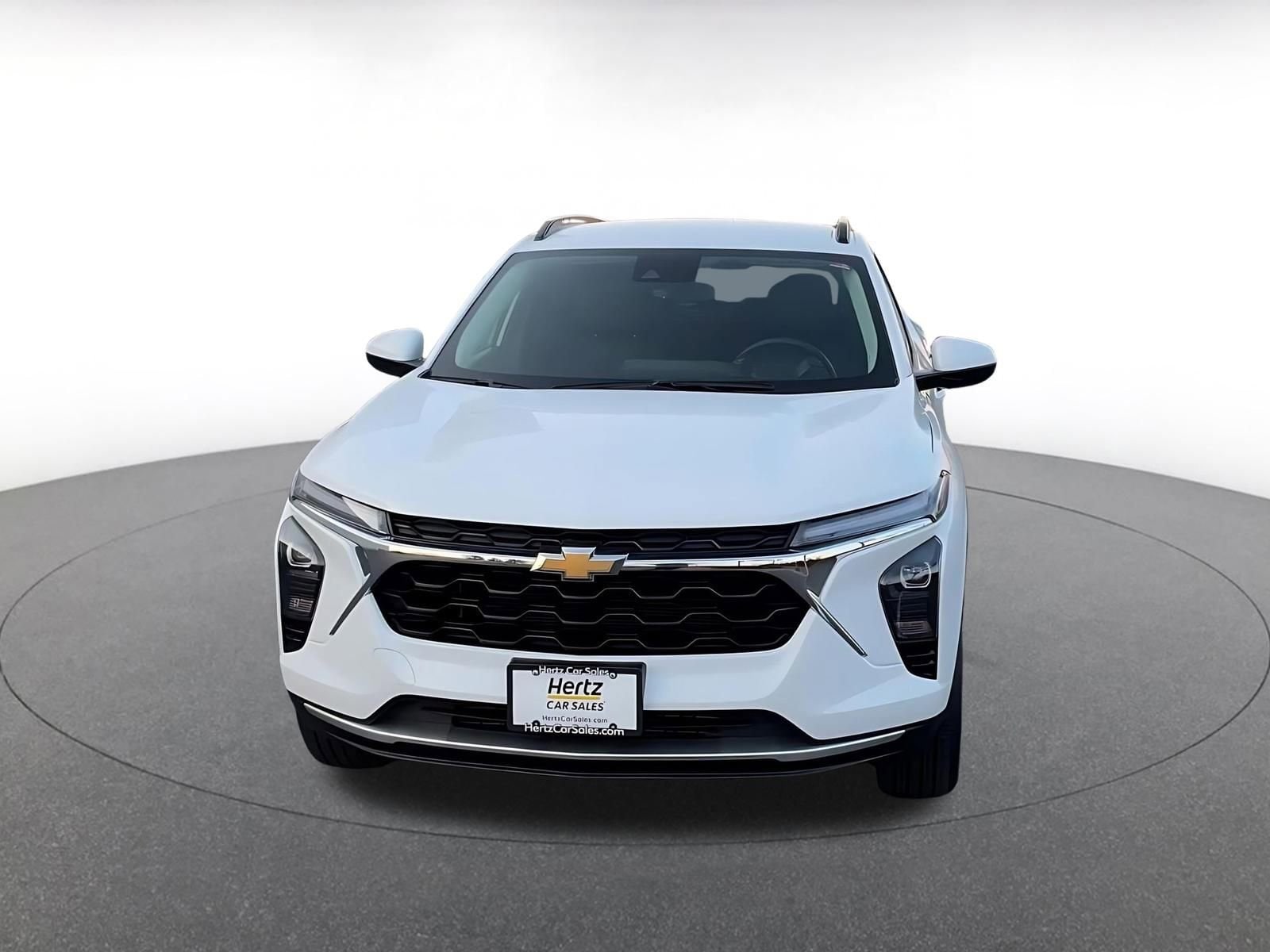 Thumbnail: 2025 Chevrolet Trax - 4