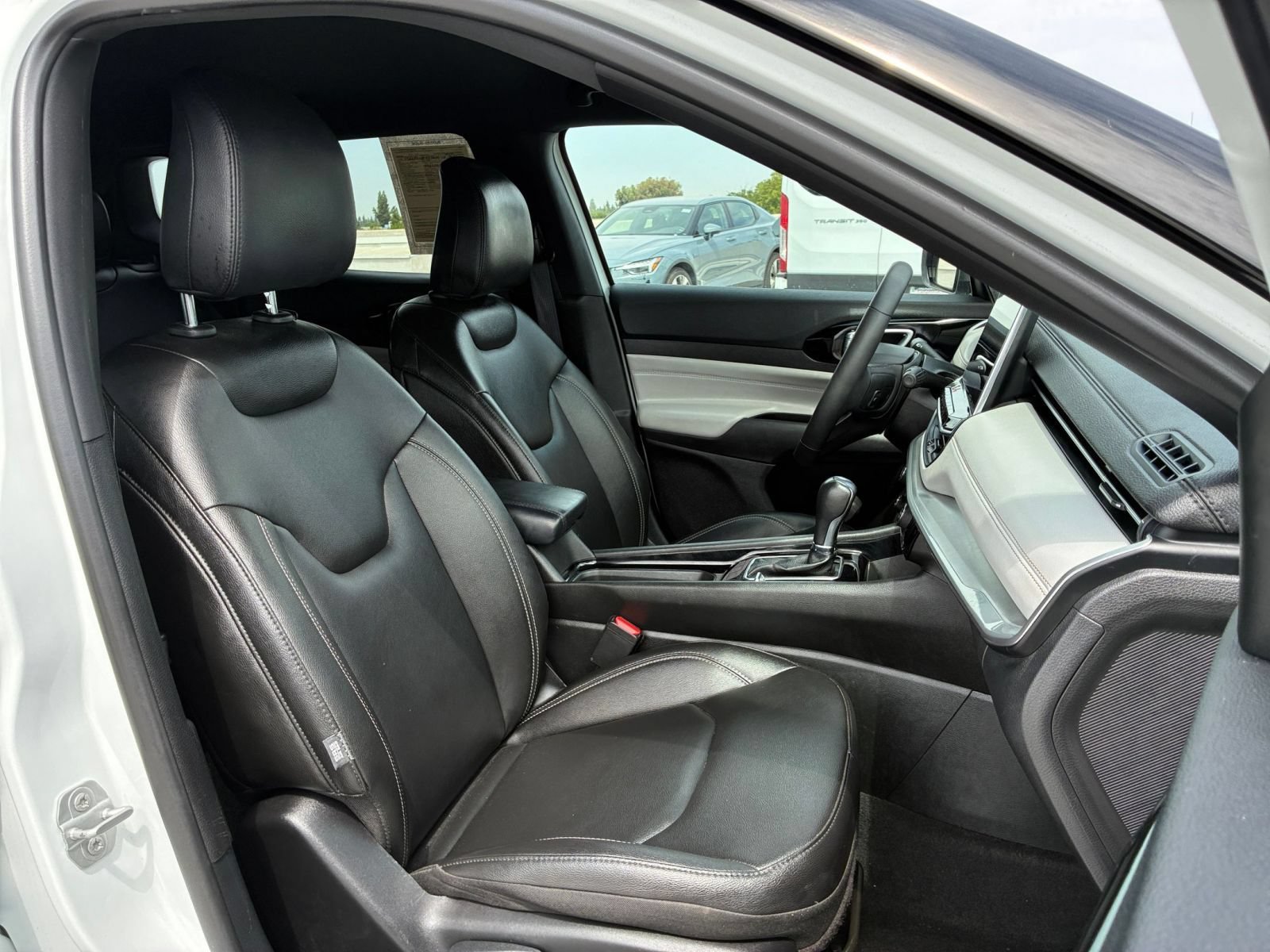 Thumbnail: 2025 Jeep Compass - 32