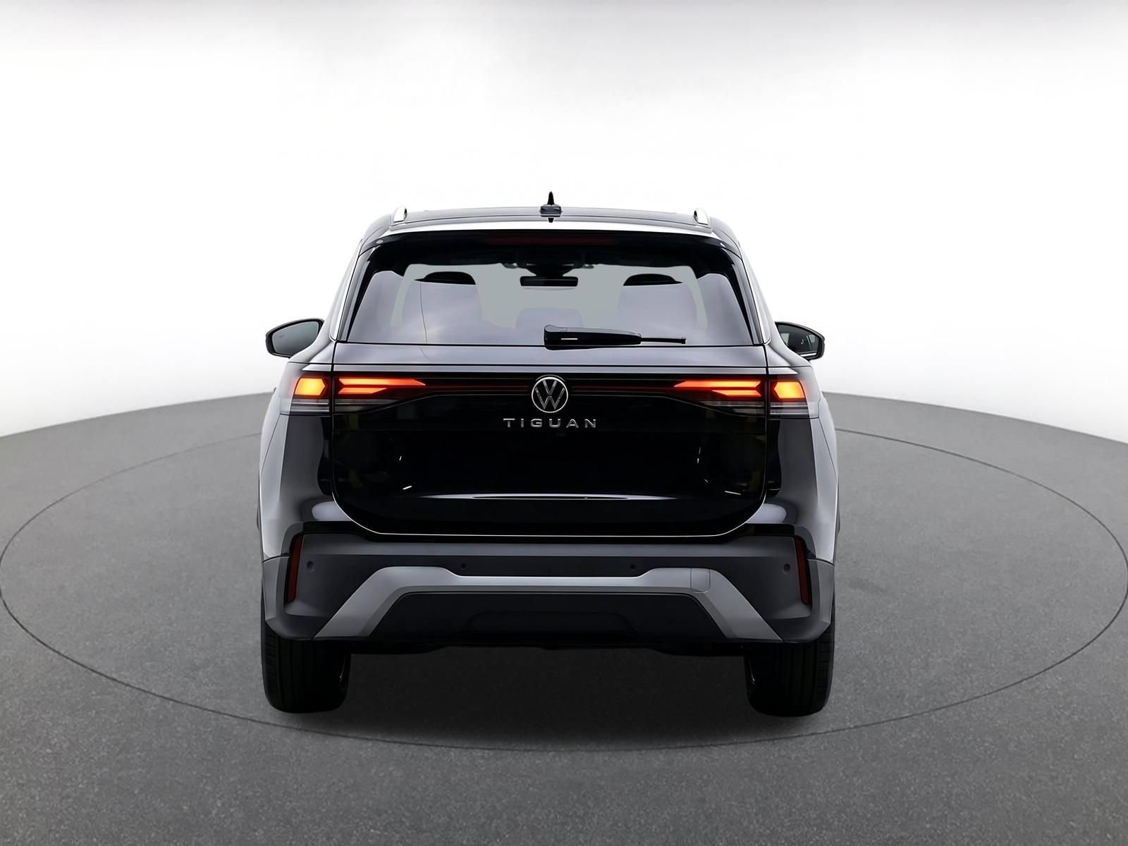 Thumbnail: 2026 Volkswagen Tiguan - 6