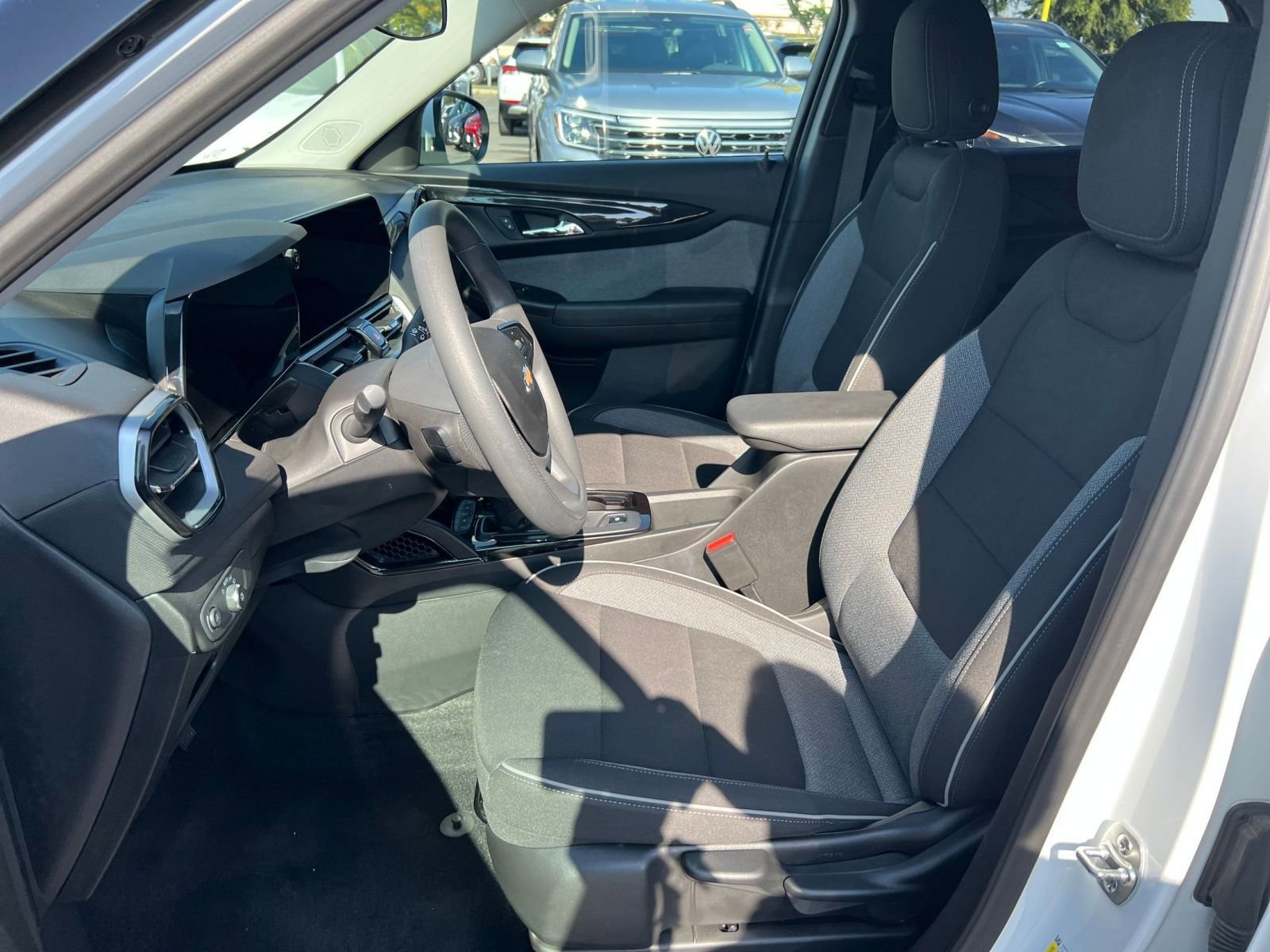 Thumbnail: 2025 Chevrolet TrailBlazer - 24