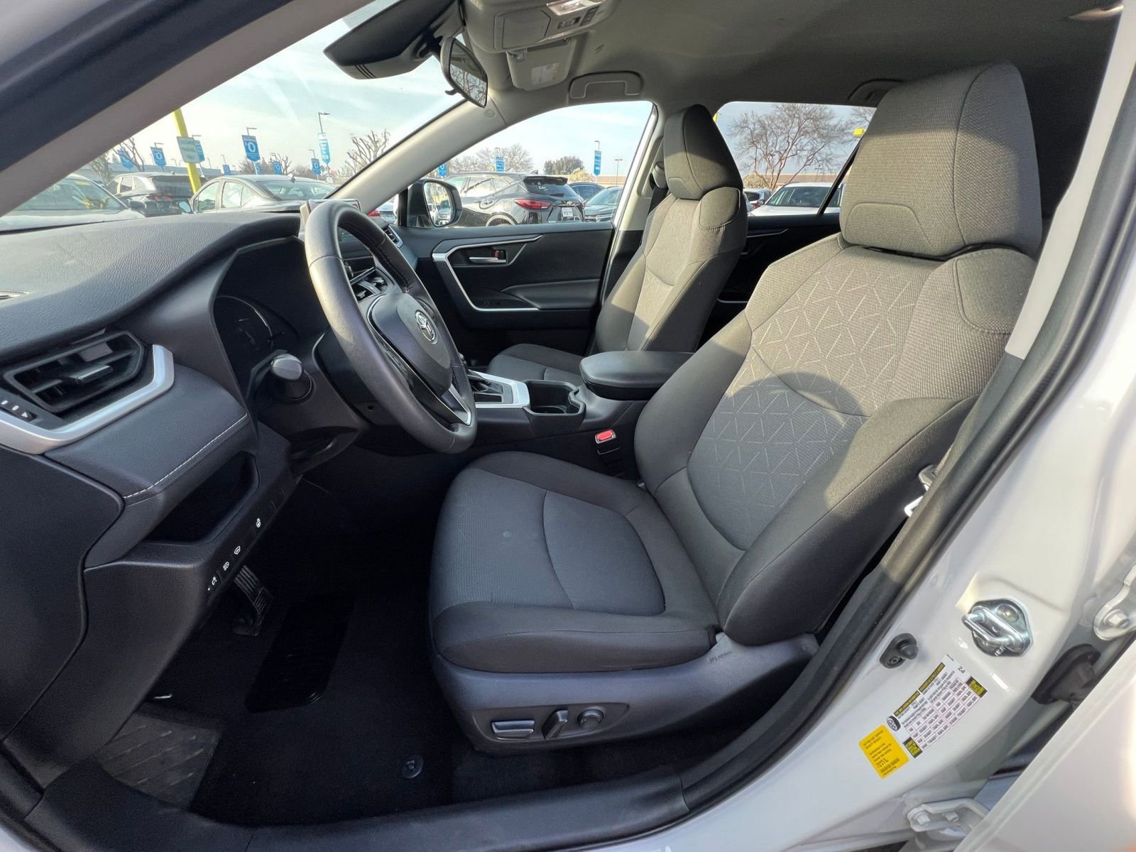 Thumbnail: 2025 Toyota RAV4 - 35