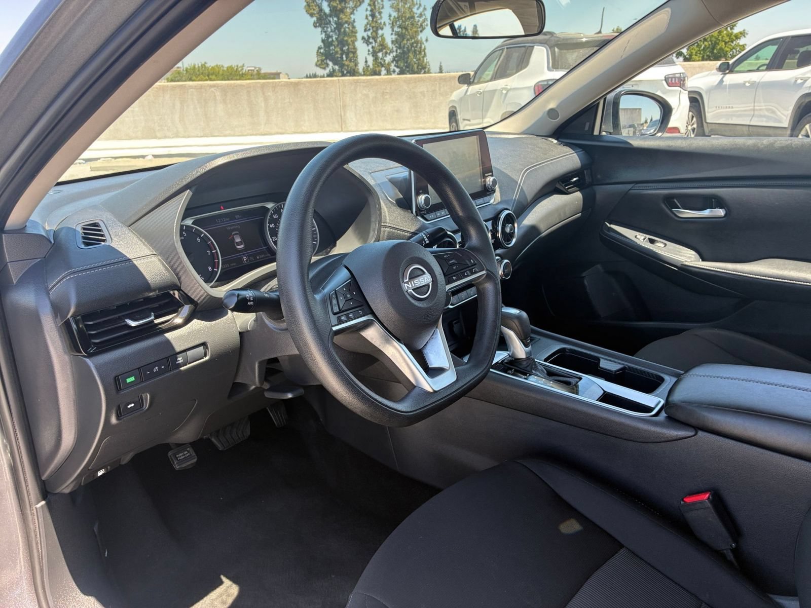 Thumbnail: 2025 Nissan Sentra - 32