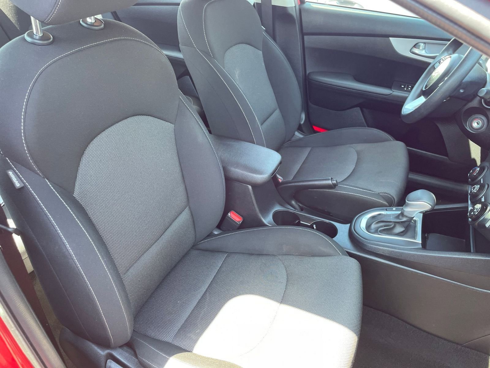 Thumbnail: 2024 Kia Forte - 28