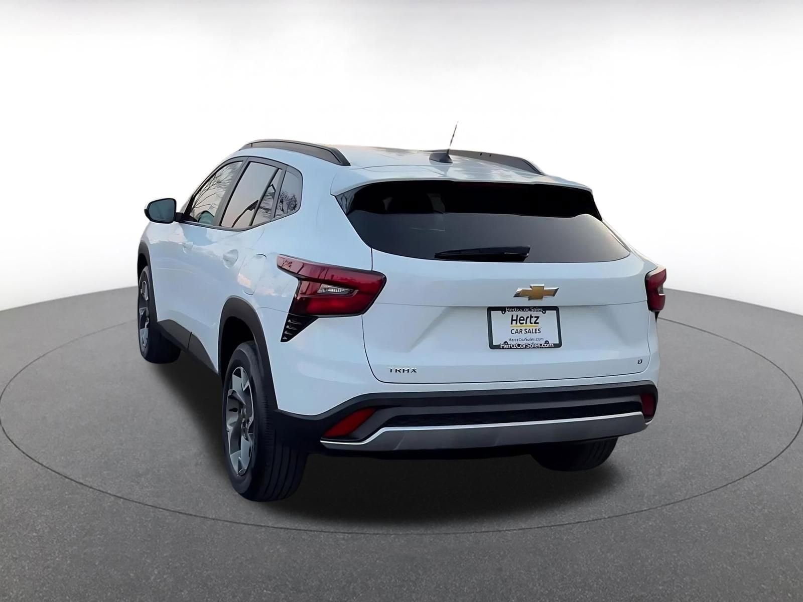 Thumbnail: 2025 Chevrolet Trax - 11