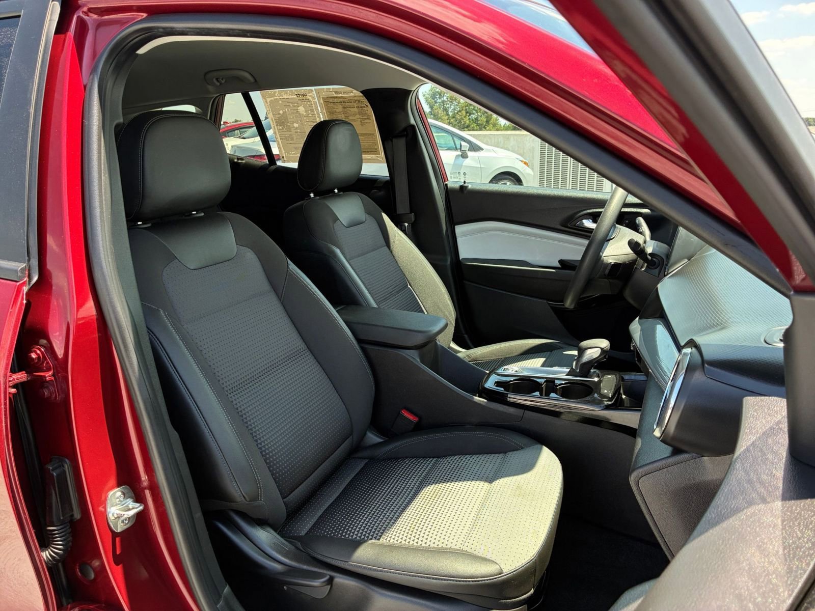 Thumbnail: 2025 Chevrolet Trax - 35