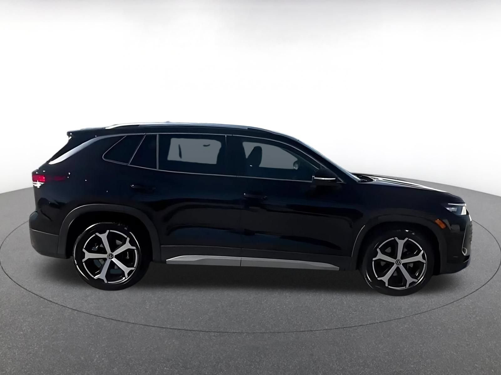 Thumbnail: 2026 Volkswagen Tiguan - 15