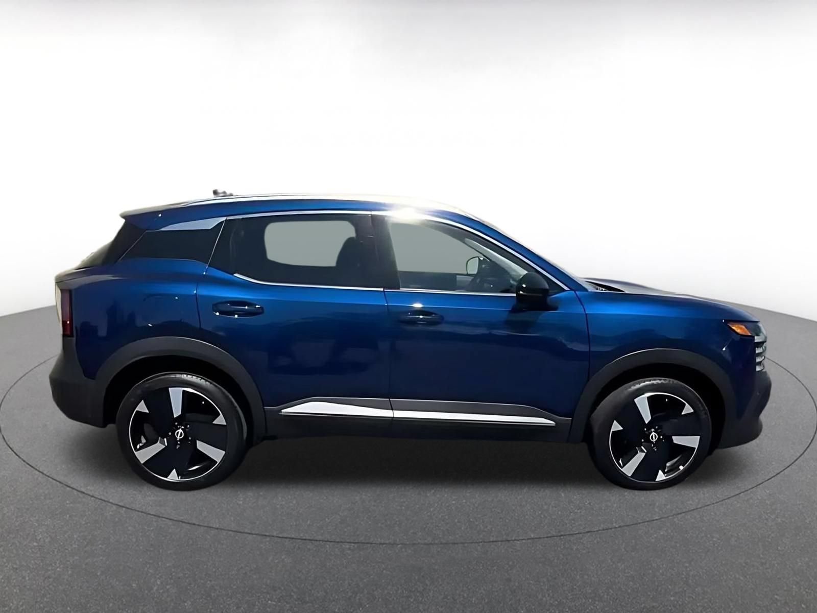 Thumbnail: 2026 Nissan Kicks - 16