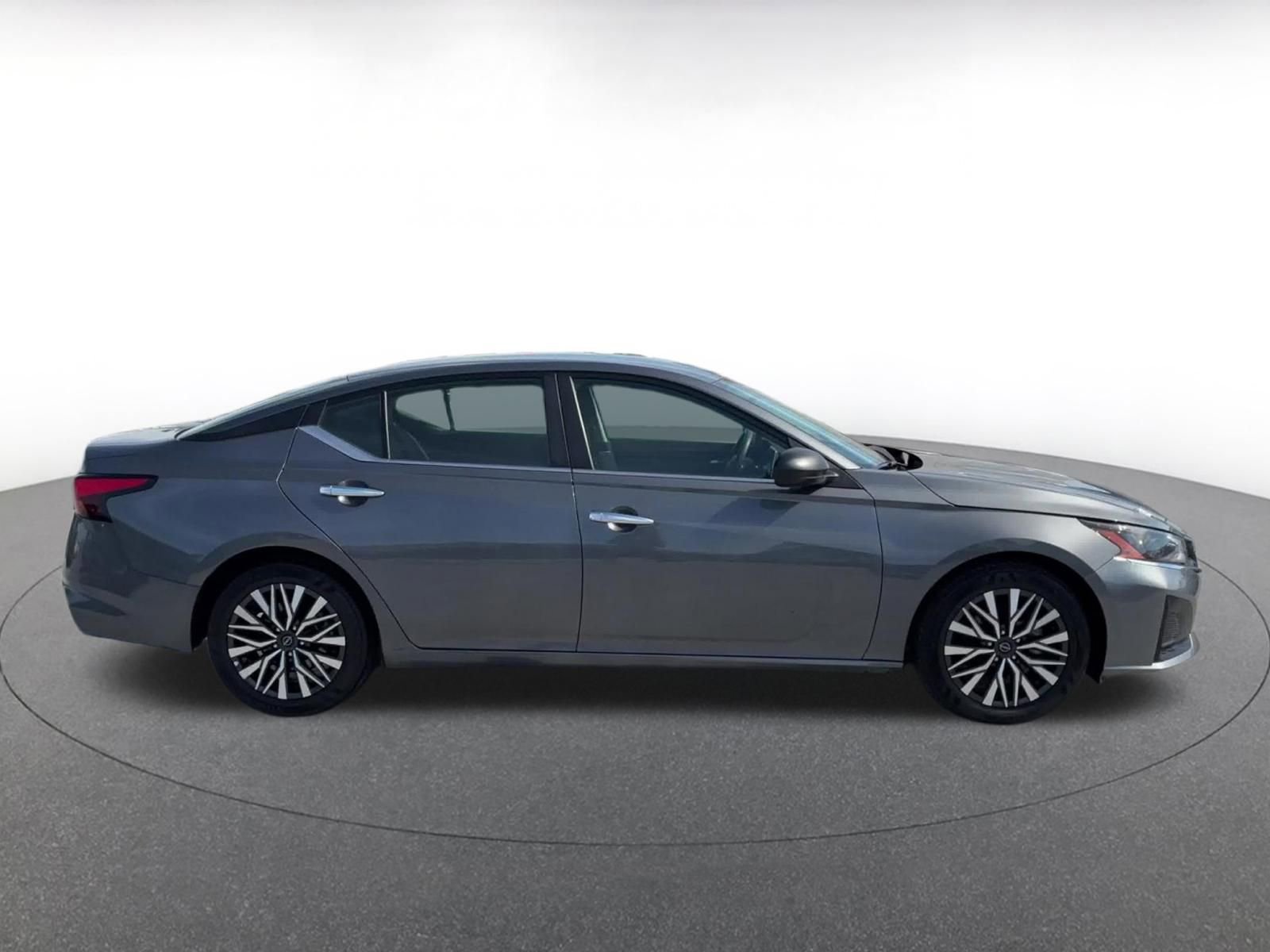 Thumbnail: 2025 Nissan Altima - 16