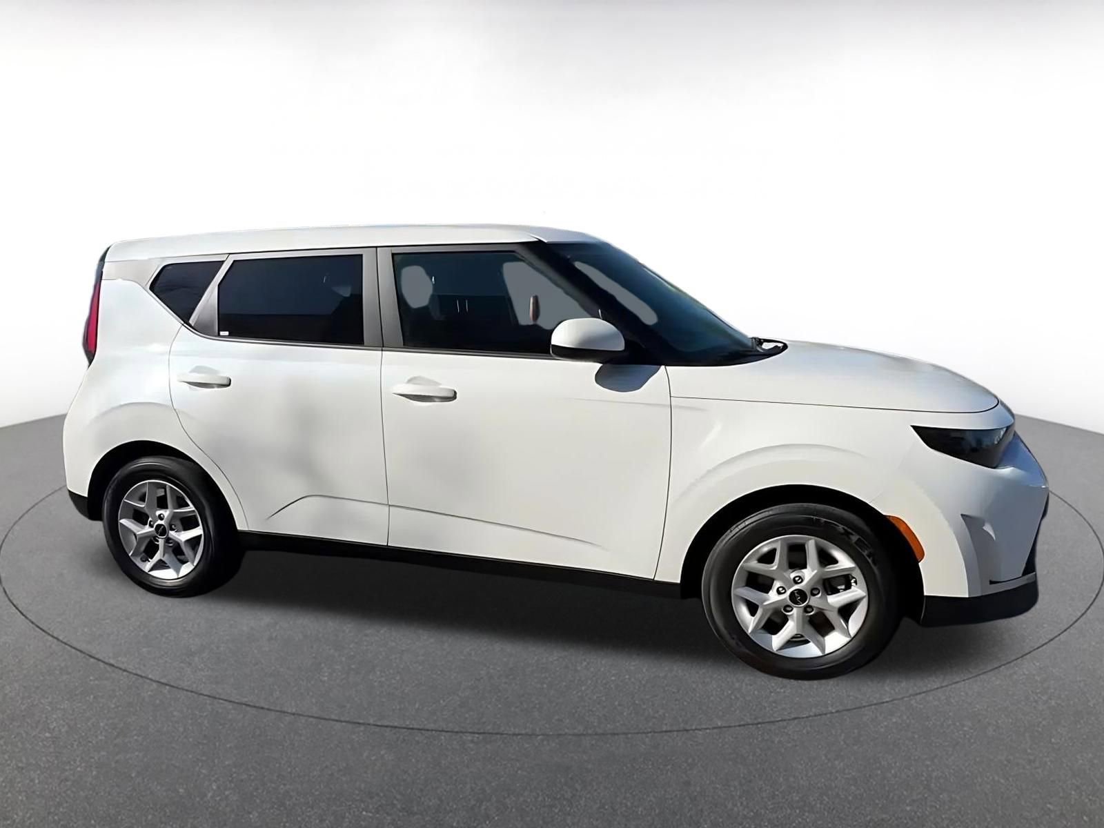 Thumbnail: 2025 Kia Soul - 15