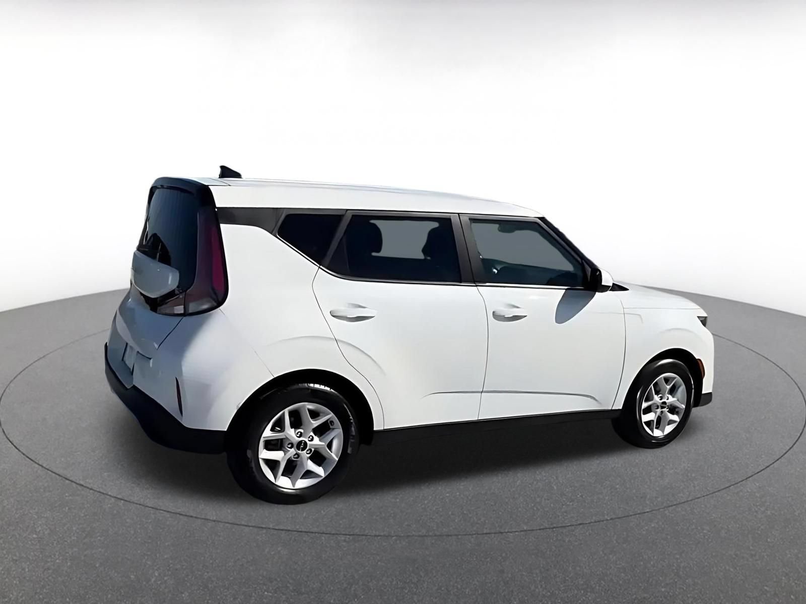 Thumbnail: 2025 Kia Soul - 15