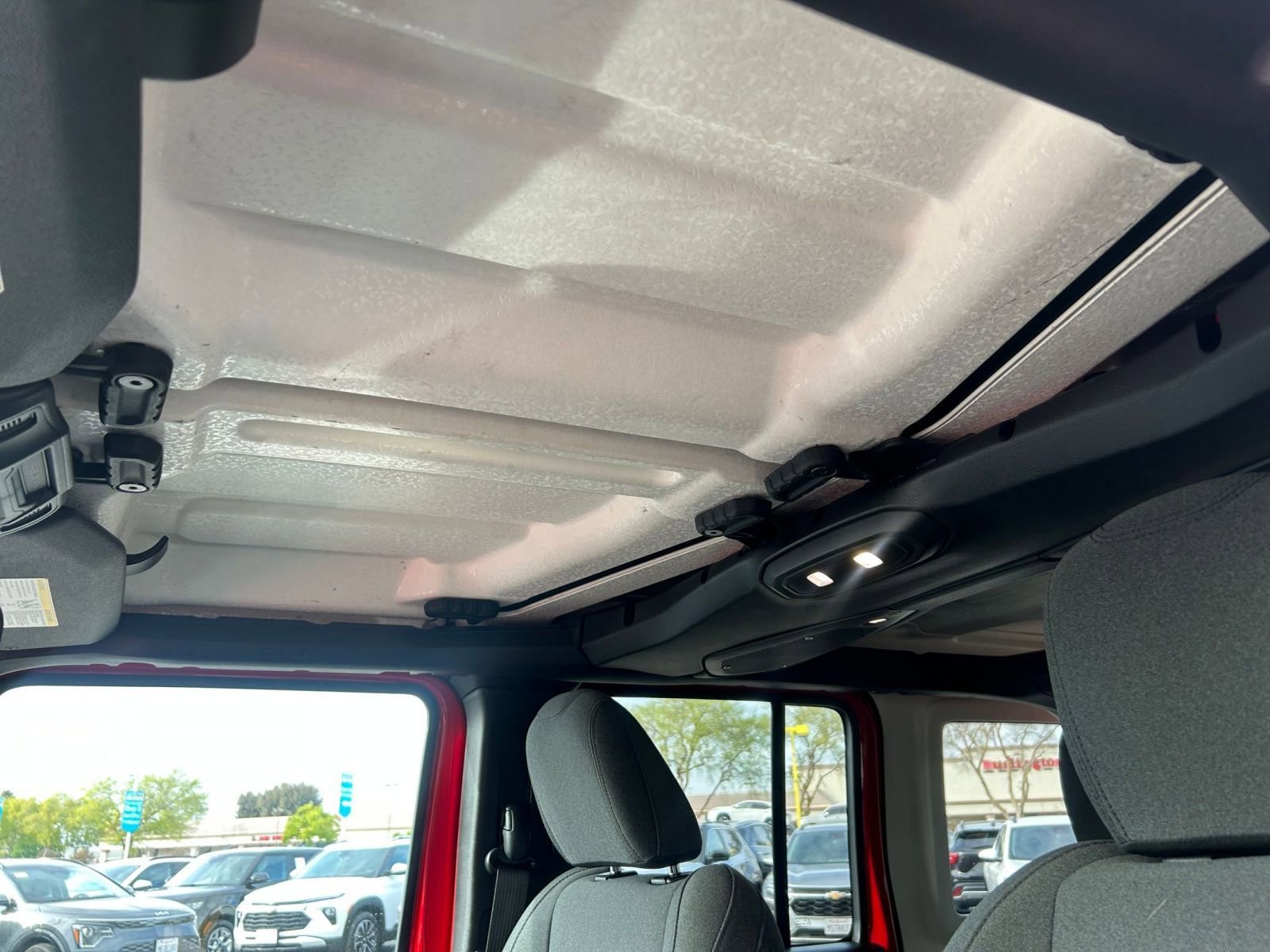 Thumbnail: 2025 Jeep Wrangler - 28