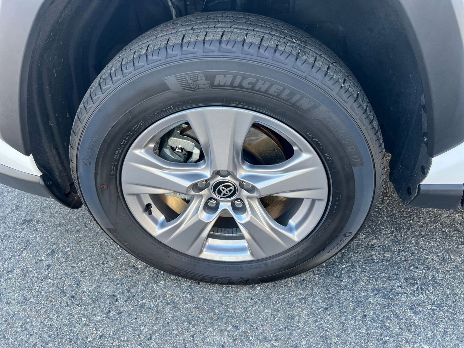 Thumbnail: 2025 Toyota RAV4 - 30