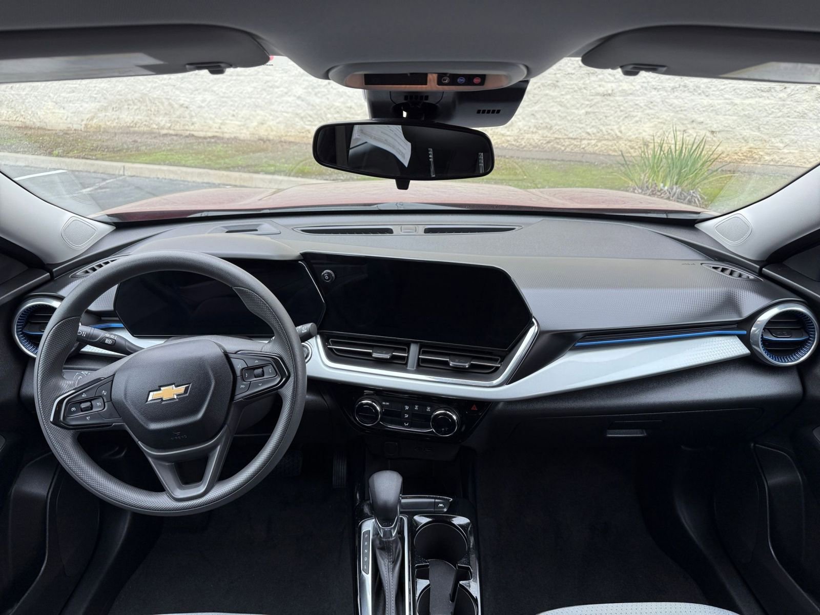 Thumbnail: 2025 Chevrolet Trax - 31