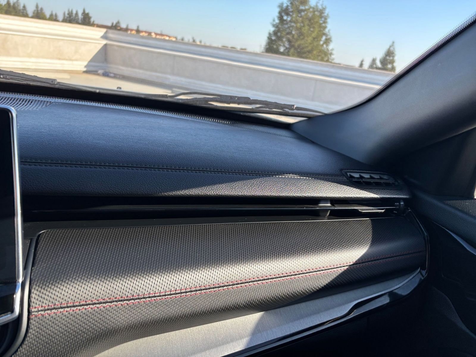 Thumbnail: 2025 Jeep Compass - 34