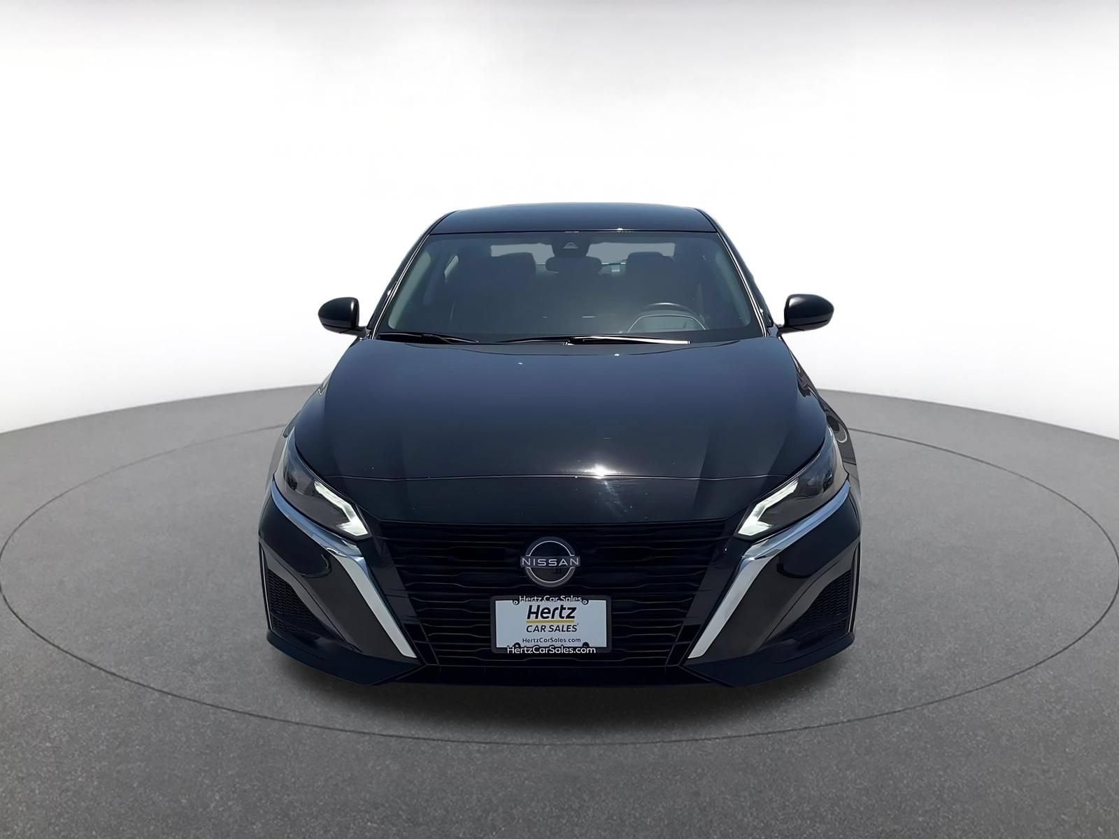Thumbnail: 2025 Nissan Altima - 4