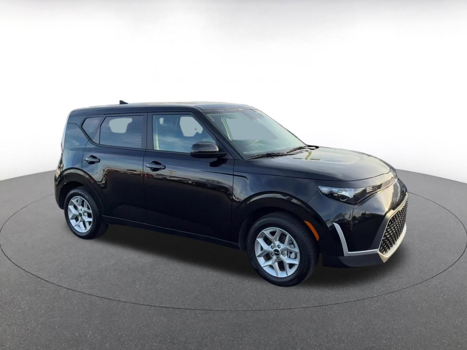 Thumbnail: 2025 Kia Soul - 2