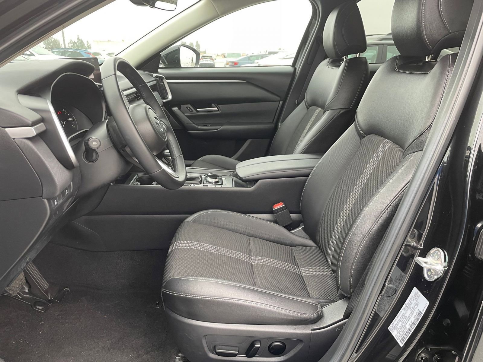 Thumbnail: 2025 Mazda CX-50 - 27