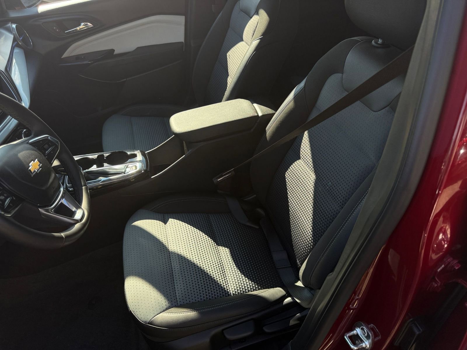 Thumbnail: 2025 Chevrolet Trax - 35