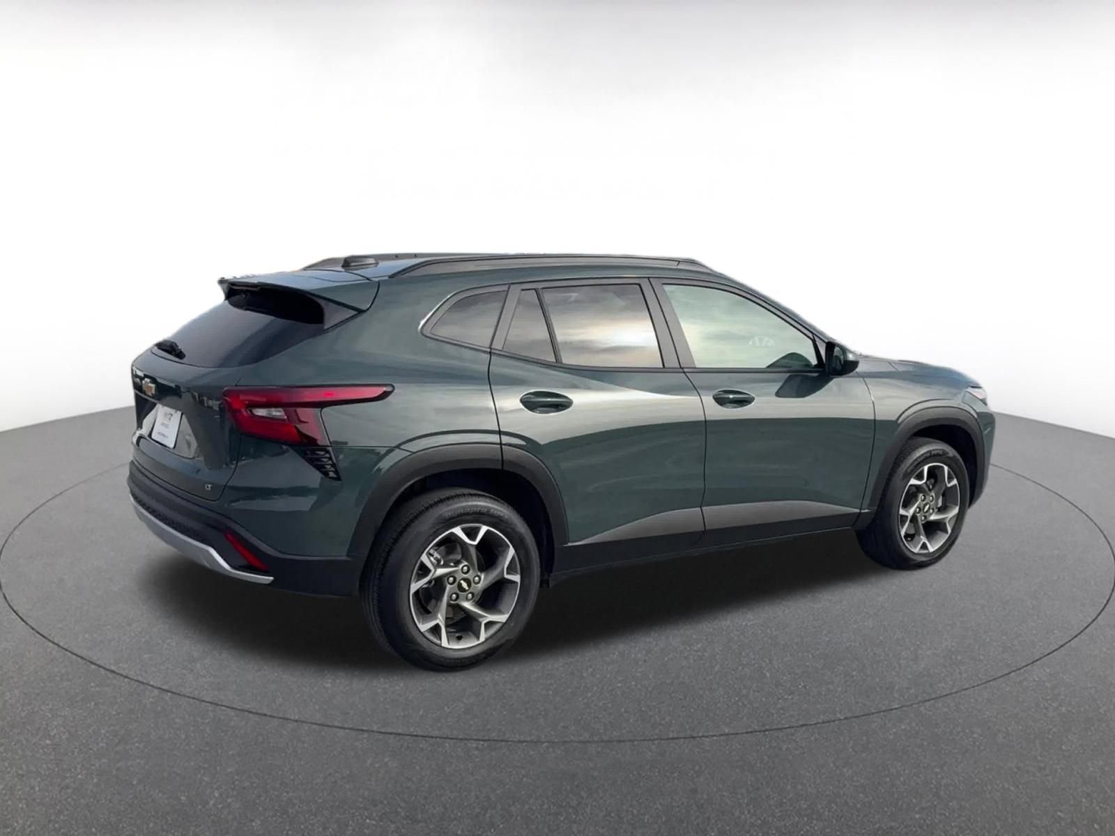 Thumbnail: 2025 Chevrolet Trax - 15