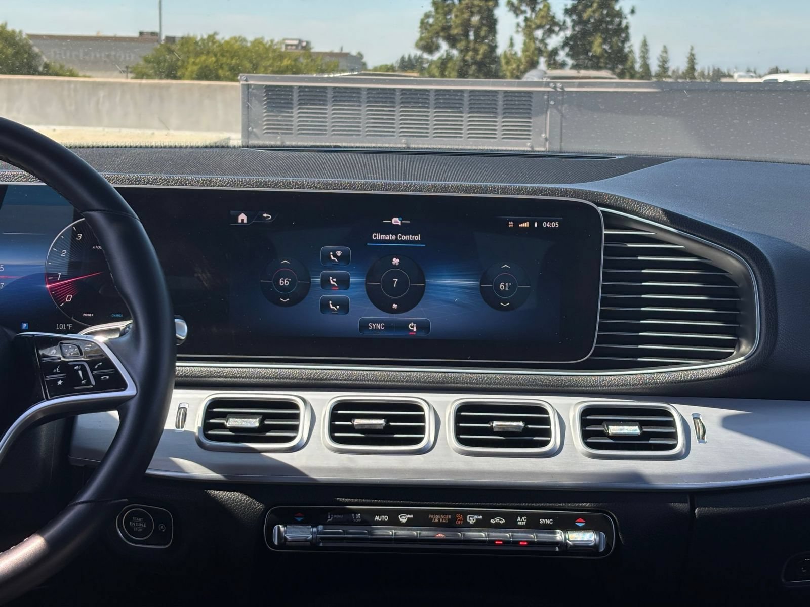 Thumbnail: 2026 Mercedes-Benz GLE - 20