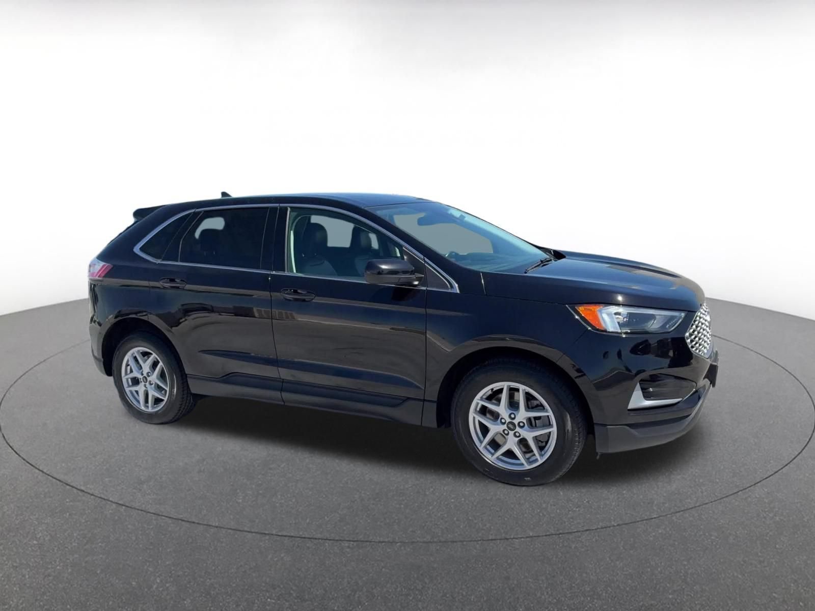 Thumbnail: 2024 Ford Edge - 2