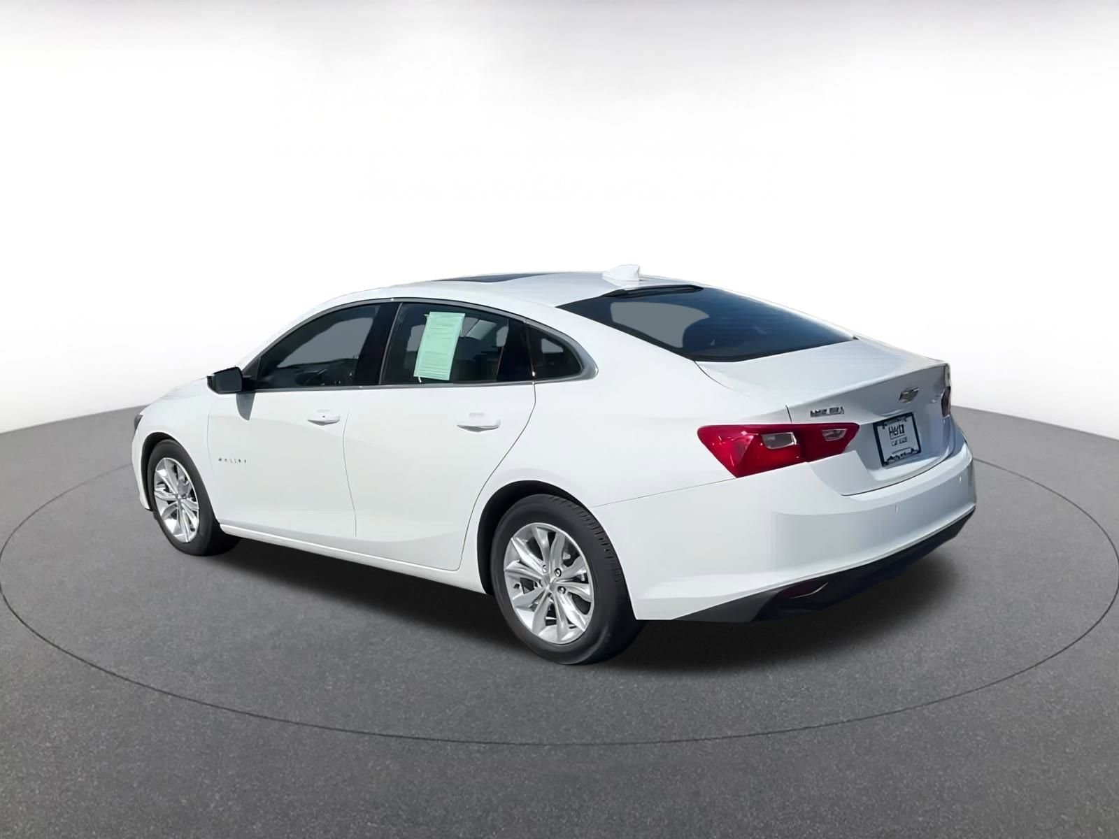 Thumbnail: 2024 Chevrolet Malibu - 7