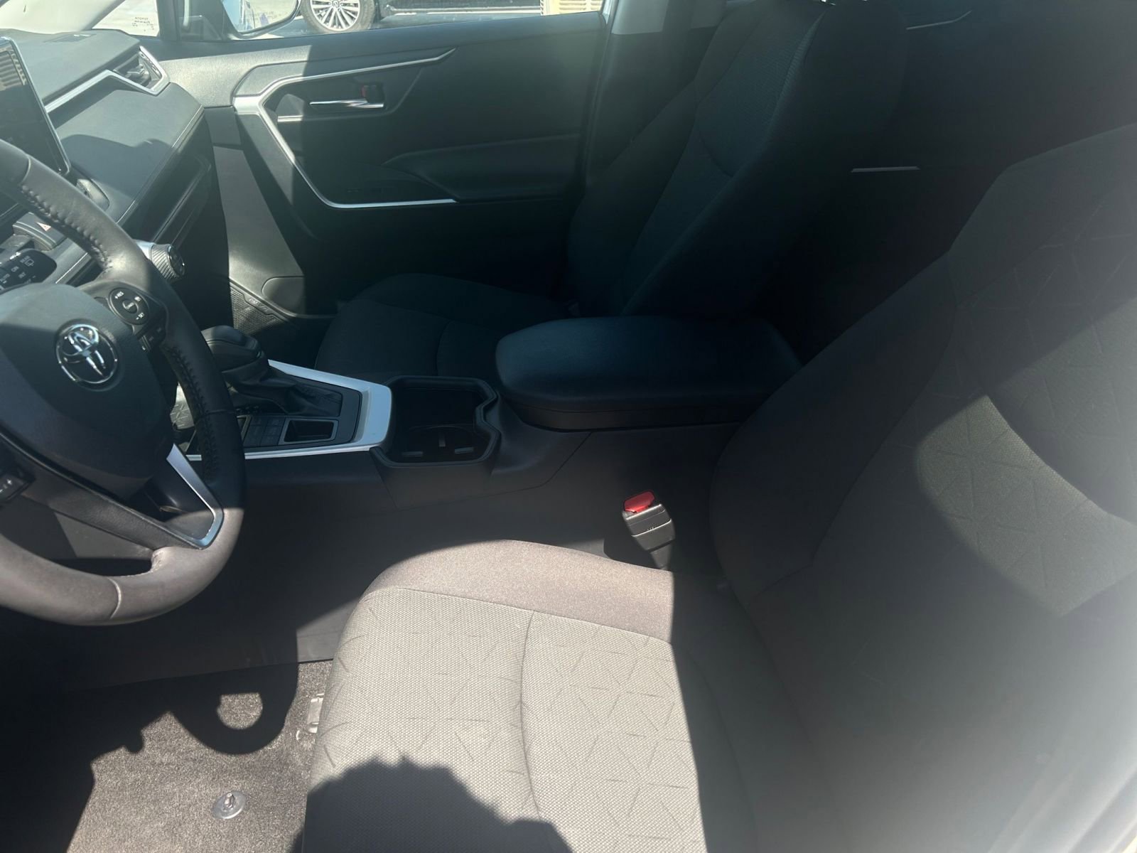 Thumbnail: 2024 Toyota RAV4 - 27