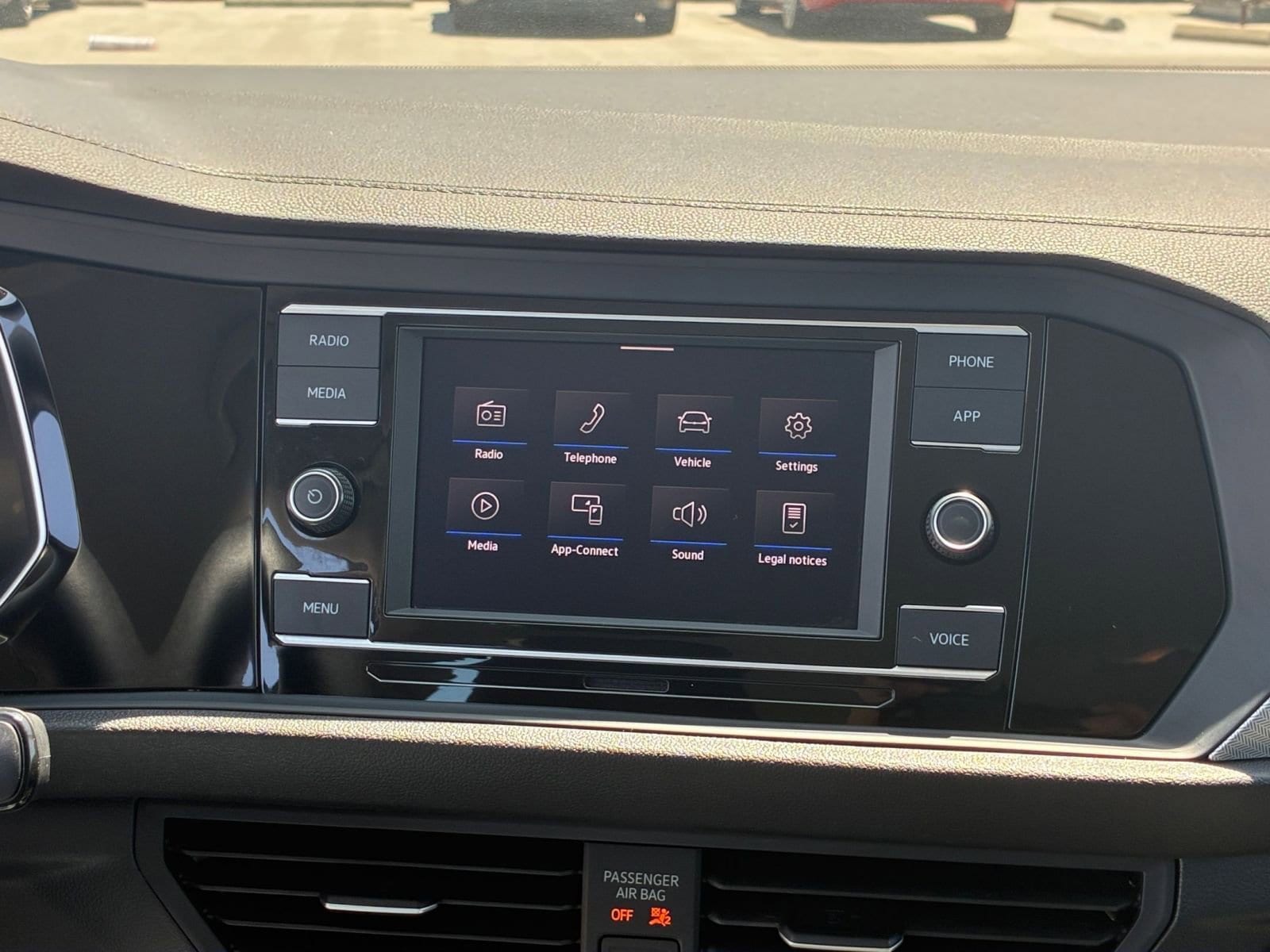 Thumbnail: 2024 Volkswagen Jetta - 21