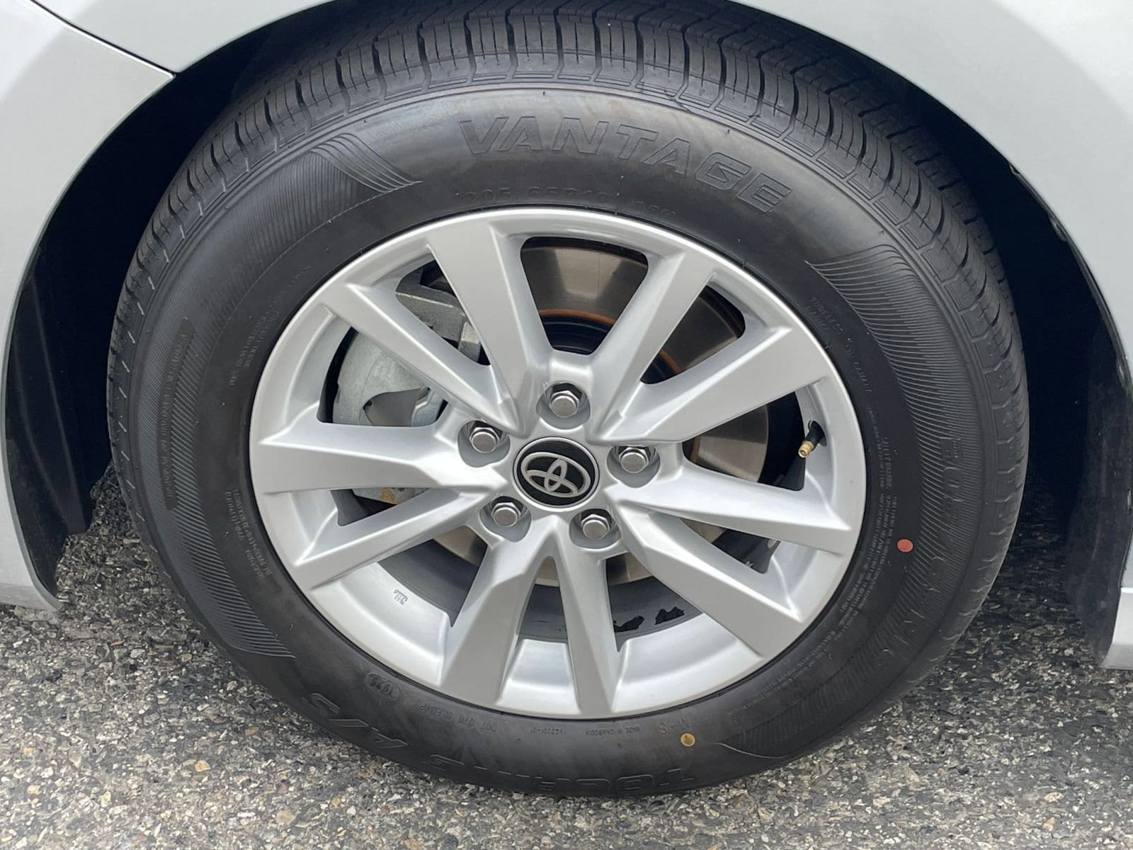 Thumbnail: 2025 Toyota Camry - 28