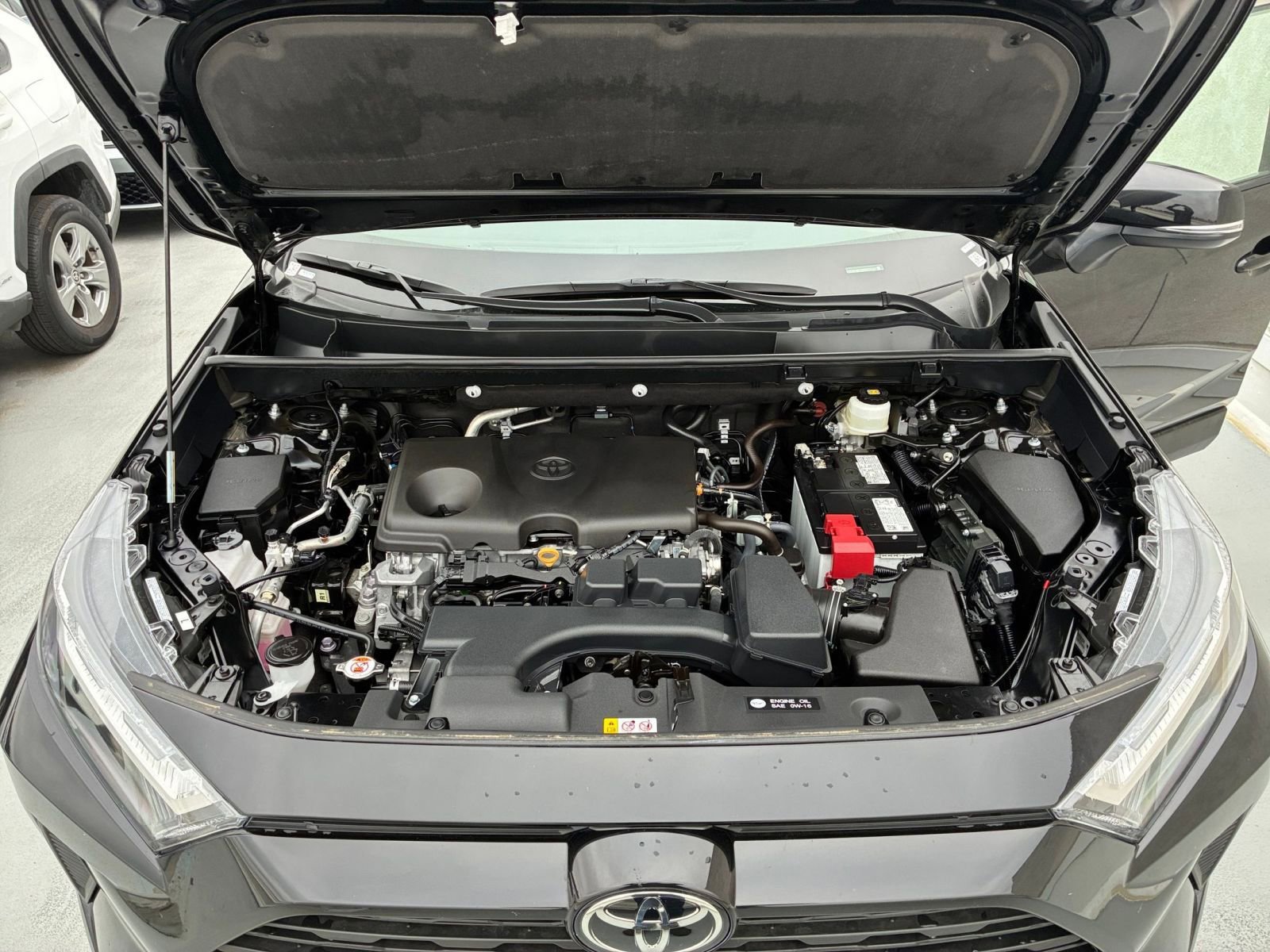 Thumbnail: 2025 Toyota RAV4 - 32