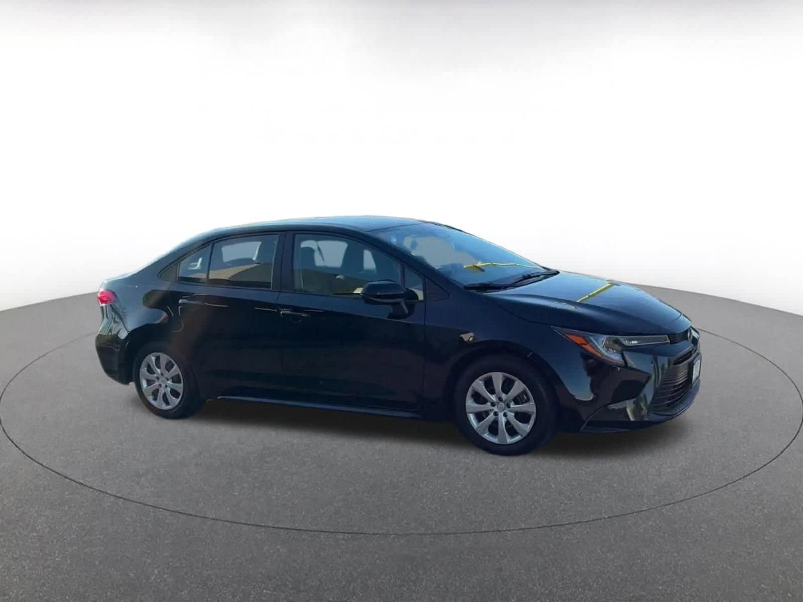 Thumbnail: 2025 Toyota Corolla - 2