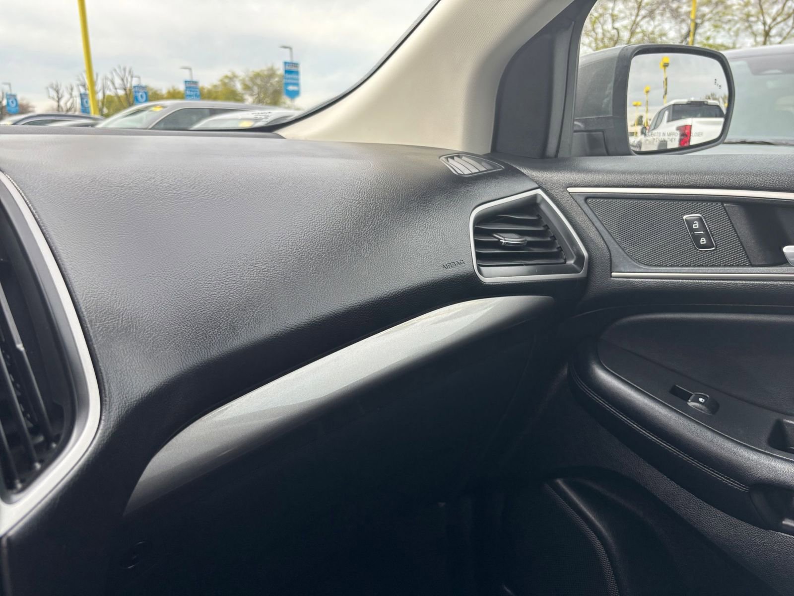 2023 Ford Edge SEL 35