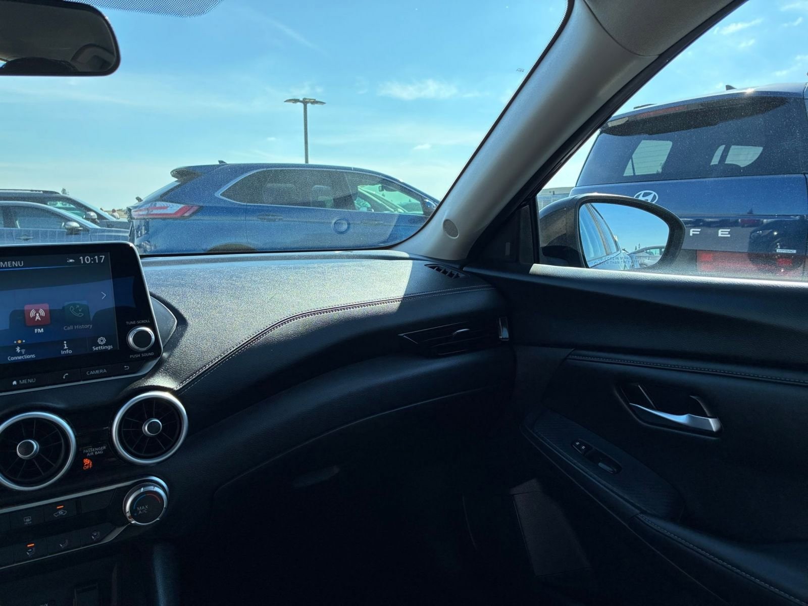 Thumbnail: 2025 Nissan Sentra - 32