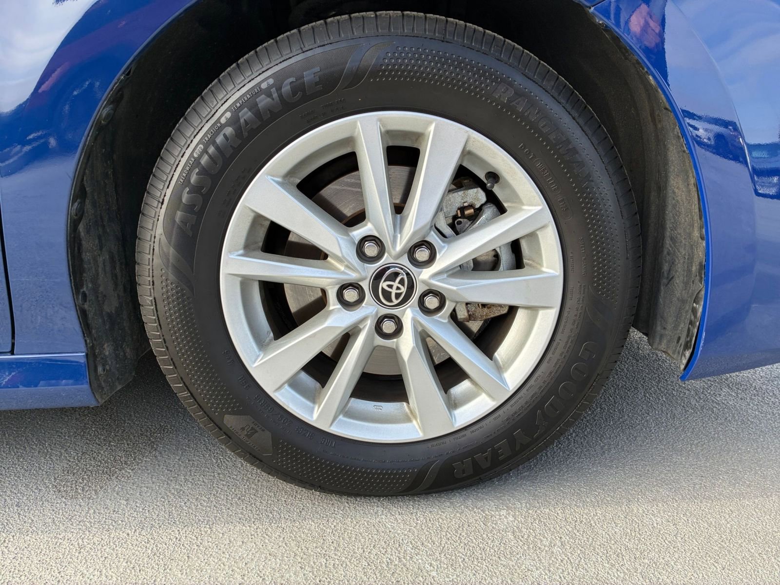 Thumbnail: 2025 Toyota Camry - 29