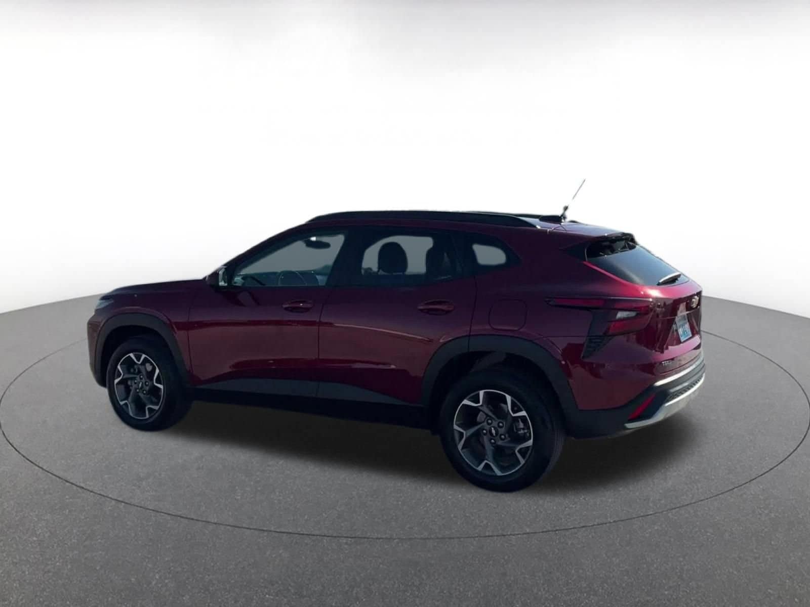 Thumbnail: 2025 Chevrolet Trax - 8