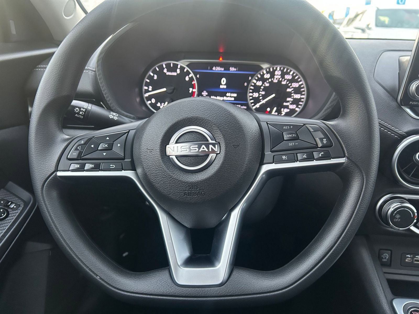 Thumbnail: 2025 Nissan Sentra - 24