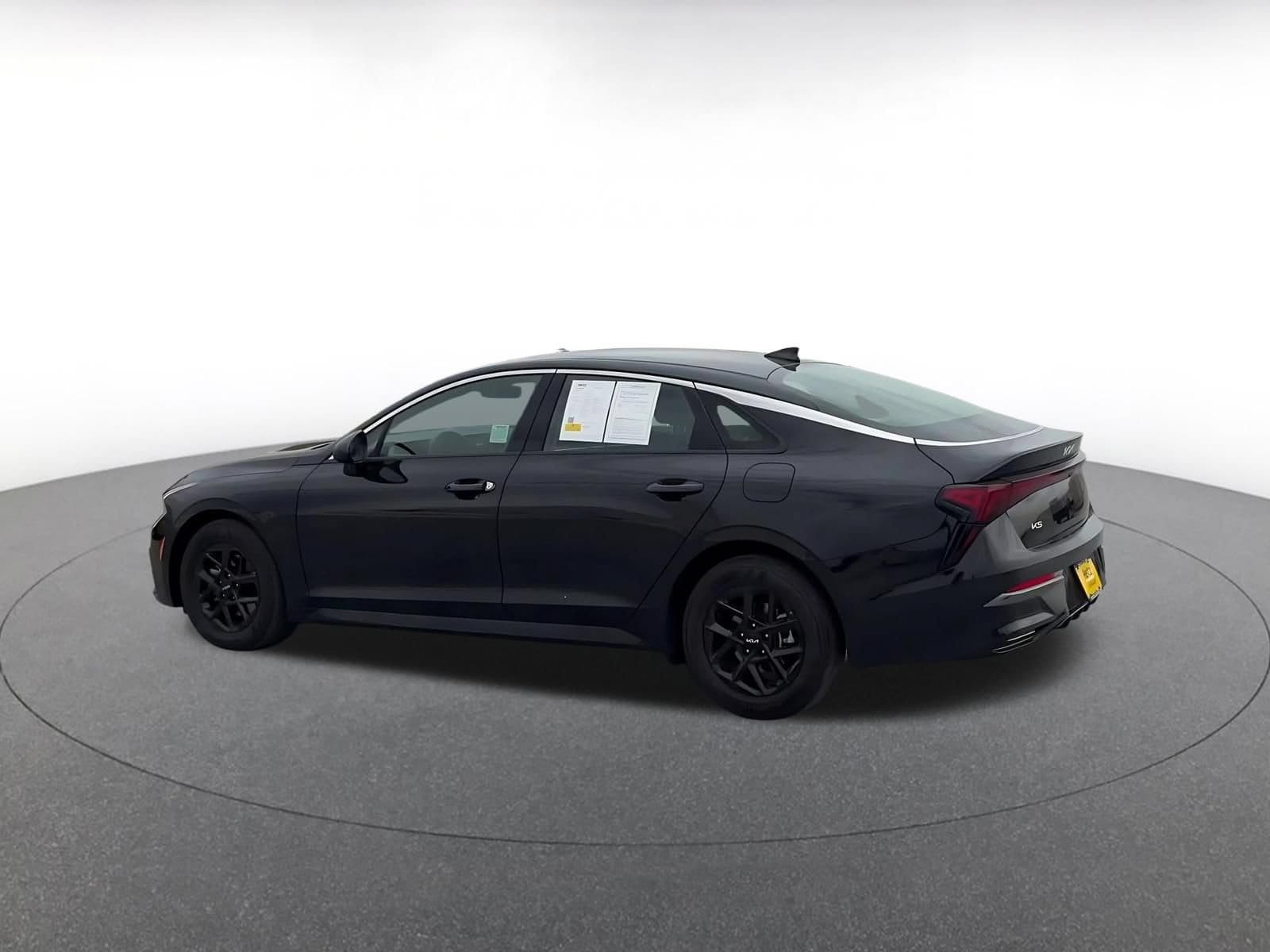 Thumbnail: 2025 Kia K5 - 10