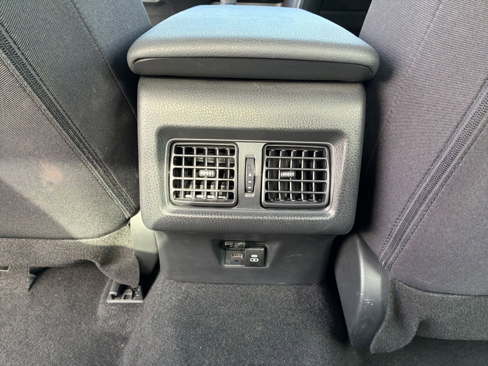 Thumbnail: 2025 Toyota Camry - 23